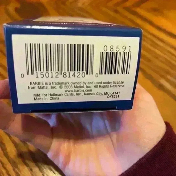 2004 Hallmark Keepsake Ornament Barbie Smasheroo - Picture 3 of 4